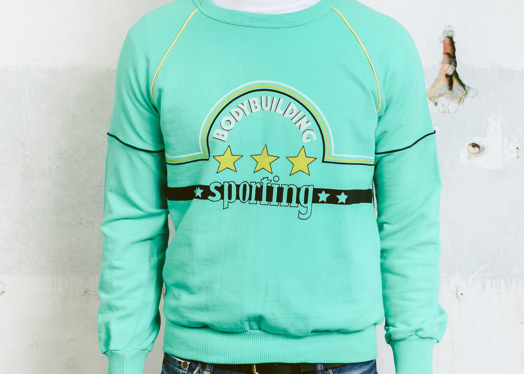 Vintage 80s Mens Sweatshirt . Graphic Print Bodybuilding Print Sweater Oldschool Sports Sweater