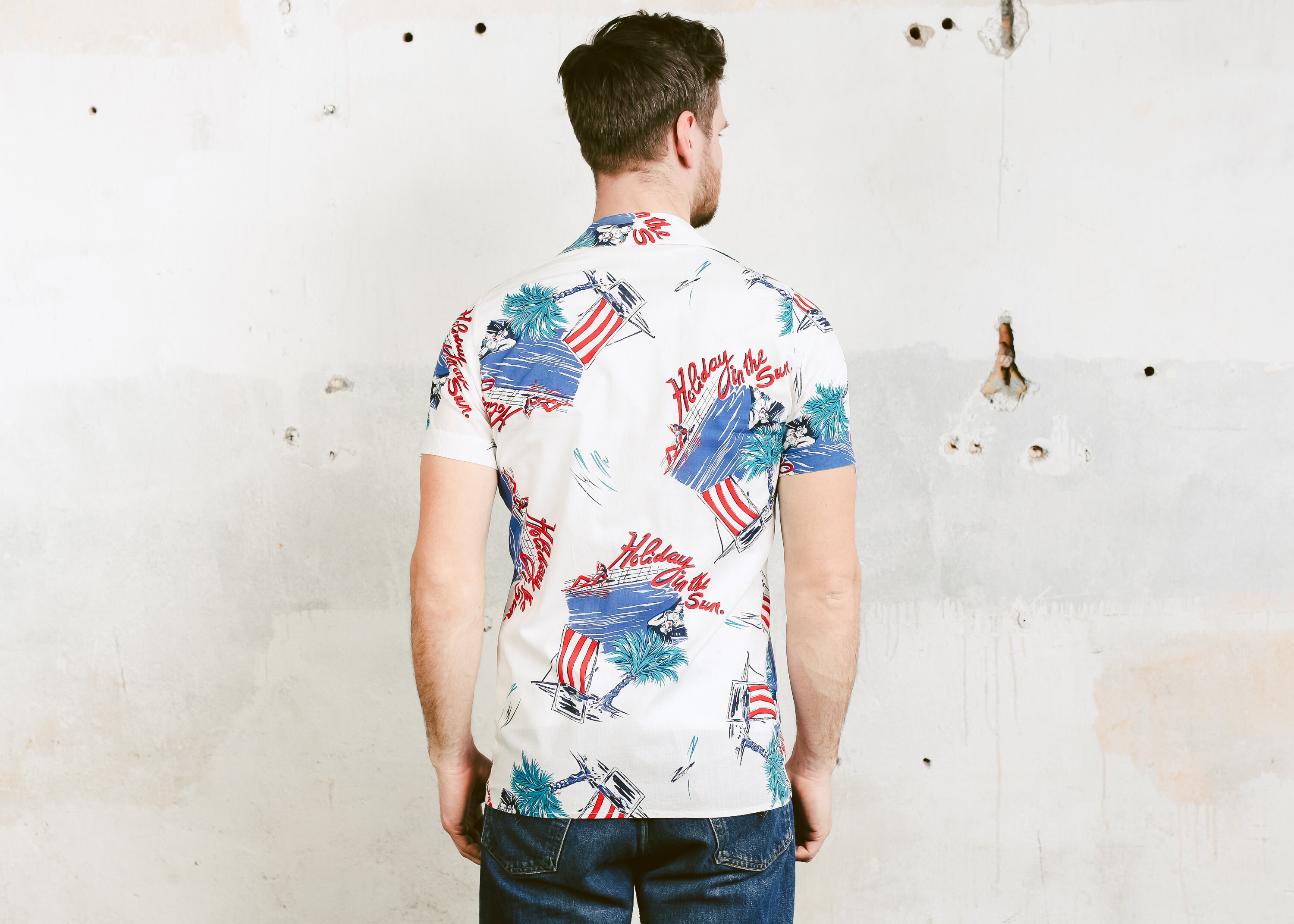 Novelty Print 70s Hawaiian Shirt . Vintage Men's Beach Print Print