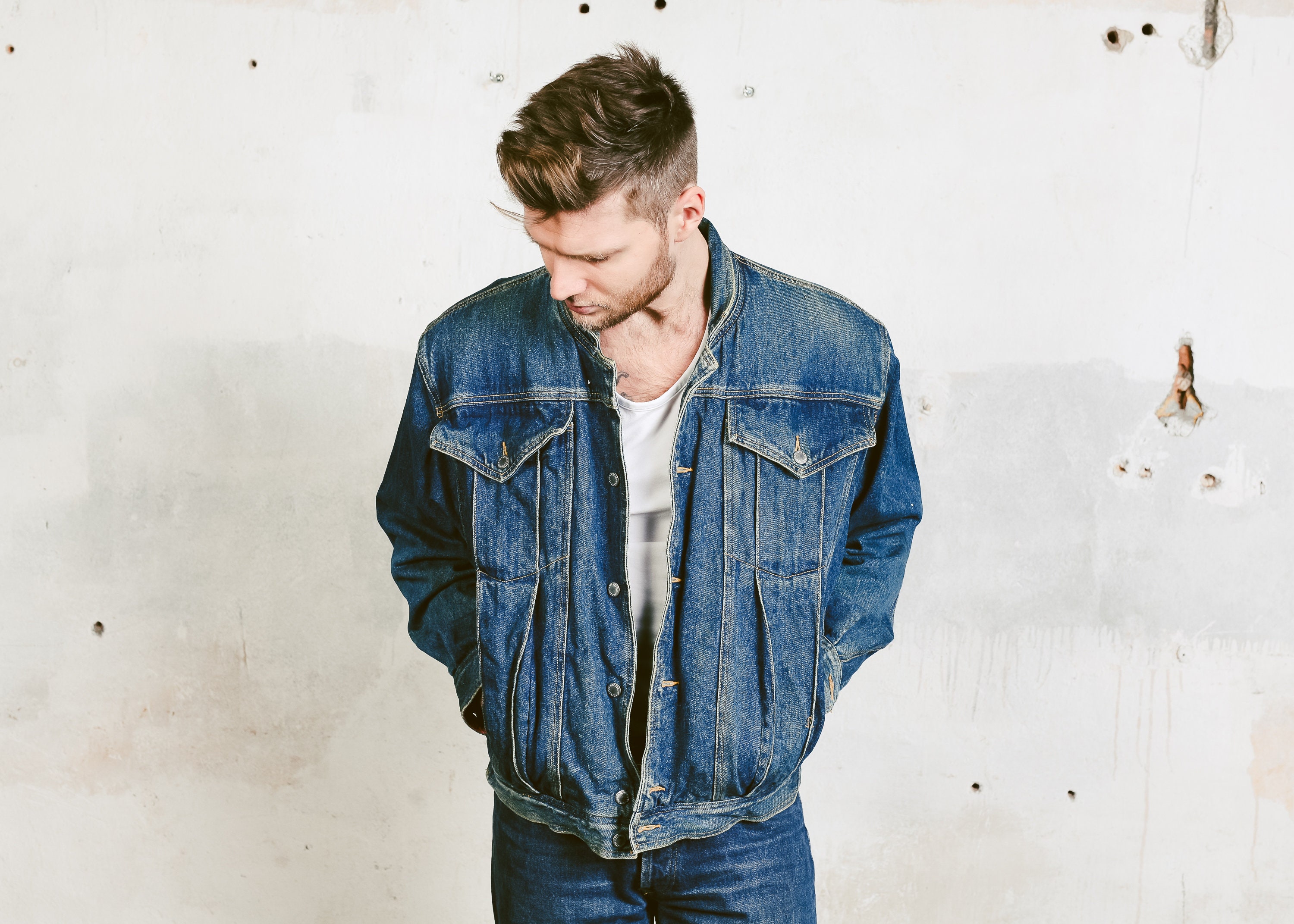 Vintage Men Denim Jacket . 90s Blue 