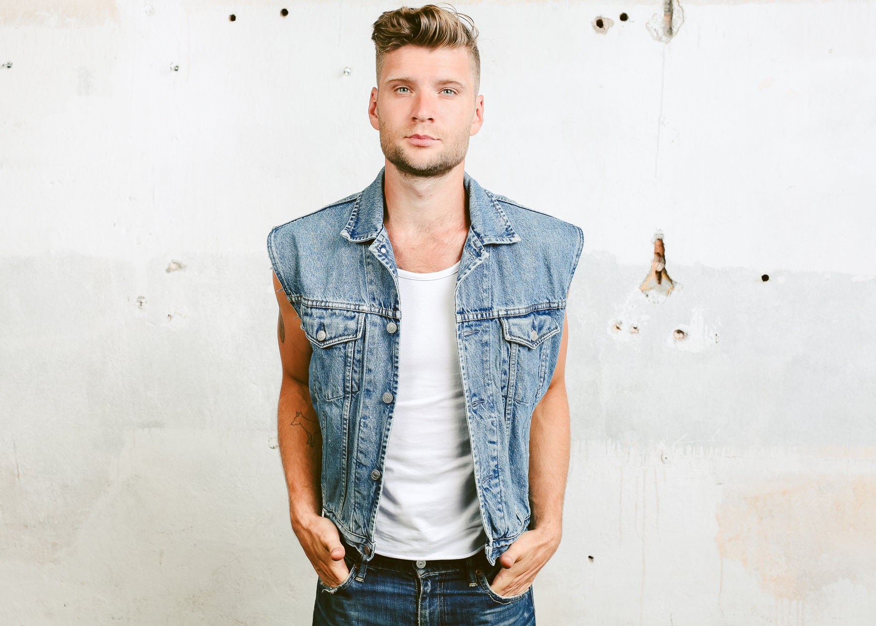 gap sleeveless jacket