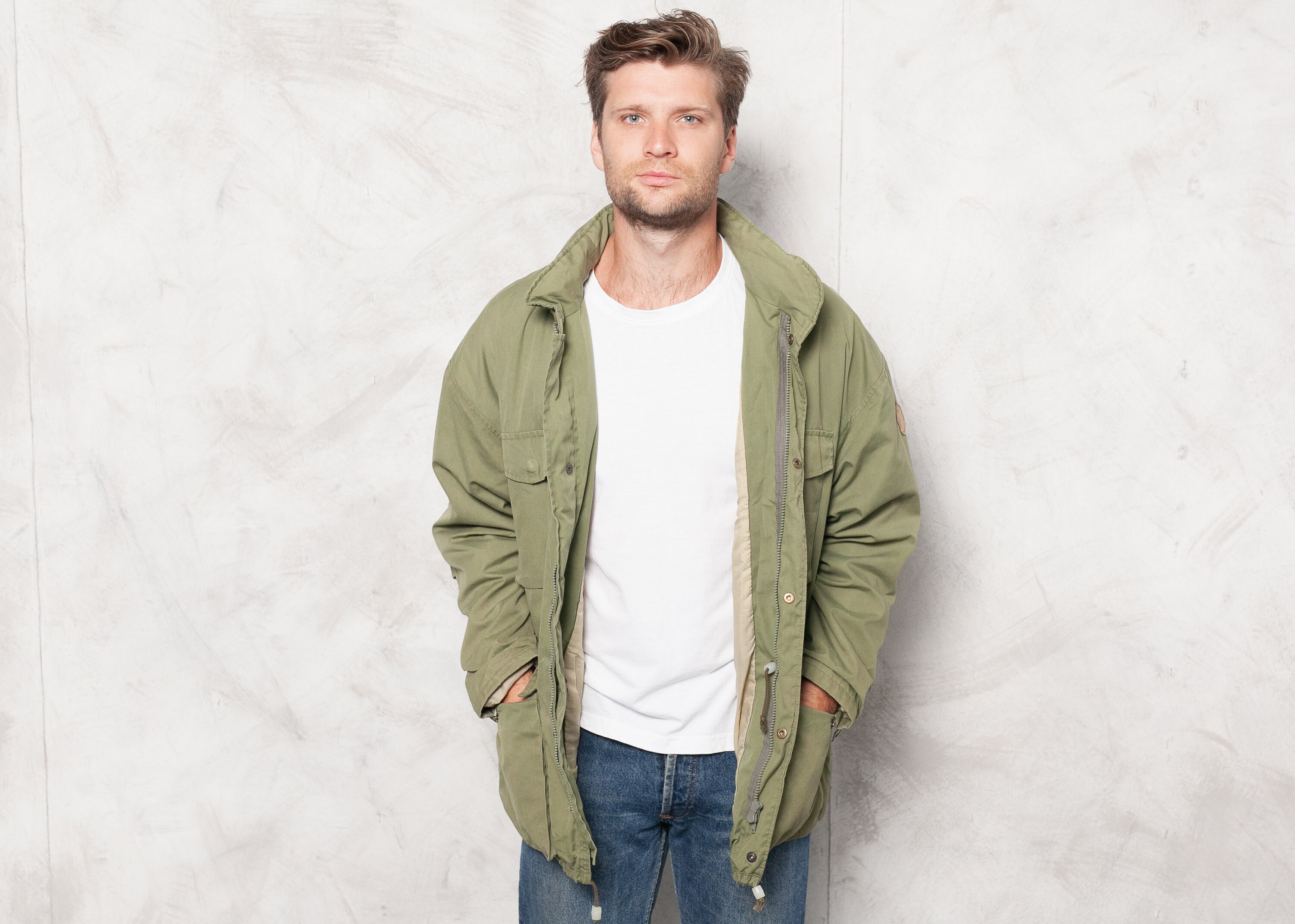 Vintage 80s Green Fjallraven Parka Jacket 1980s Gore Tex Jacket Windbreaker Outdoors Hiking Jacket Lightweight Jacket Size Large Vintage 80s Green Fjallraven Parka Jacket 1980s Gore Tex Jacket Windbreaker Outdoors Hiking Jacket Lightweight Jacket Size Large