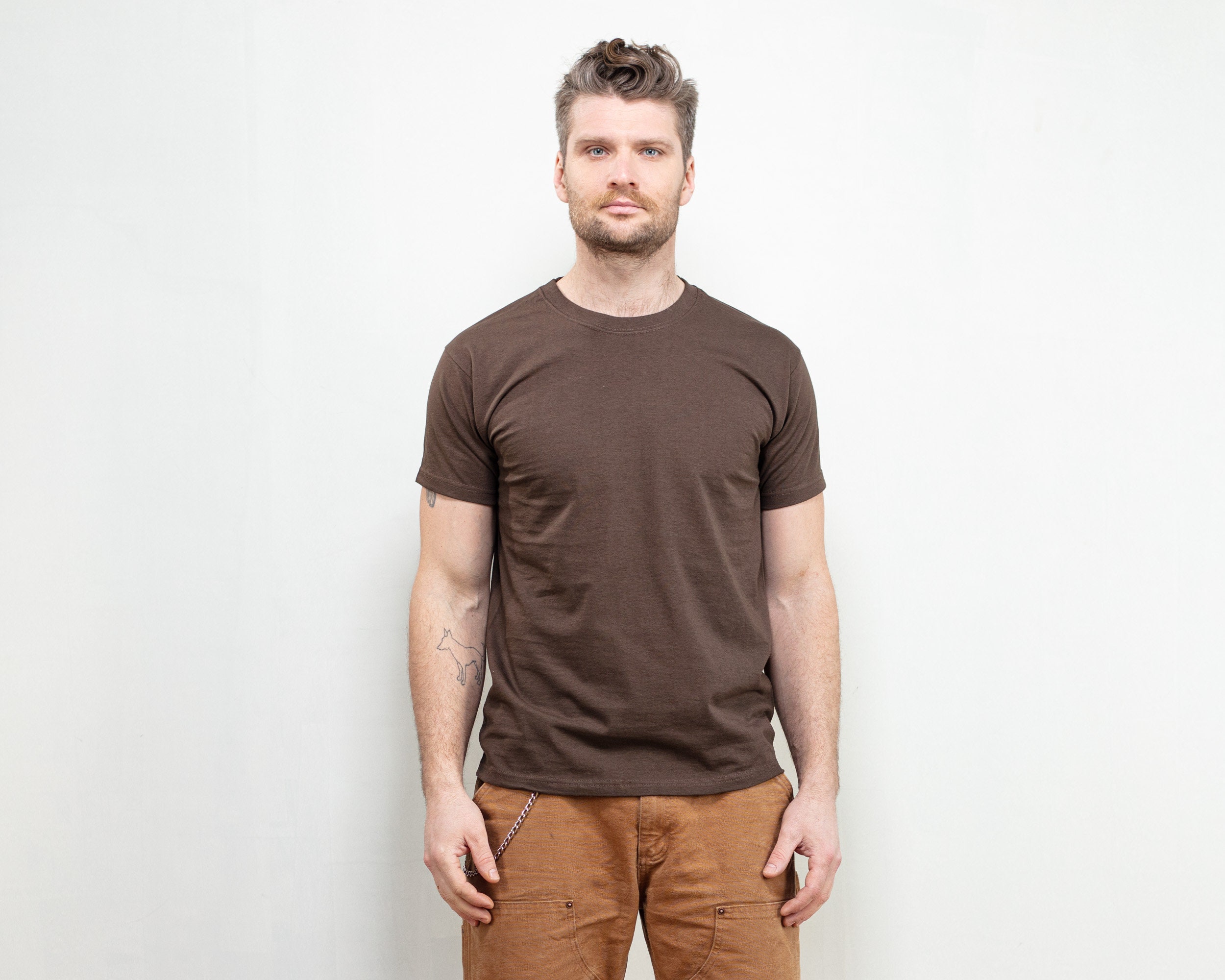 Brown Basic Men's T-Shirt basic vintage 00s men short sleeve shirt ...