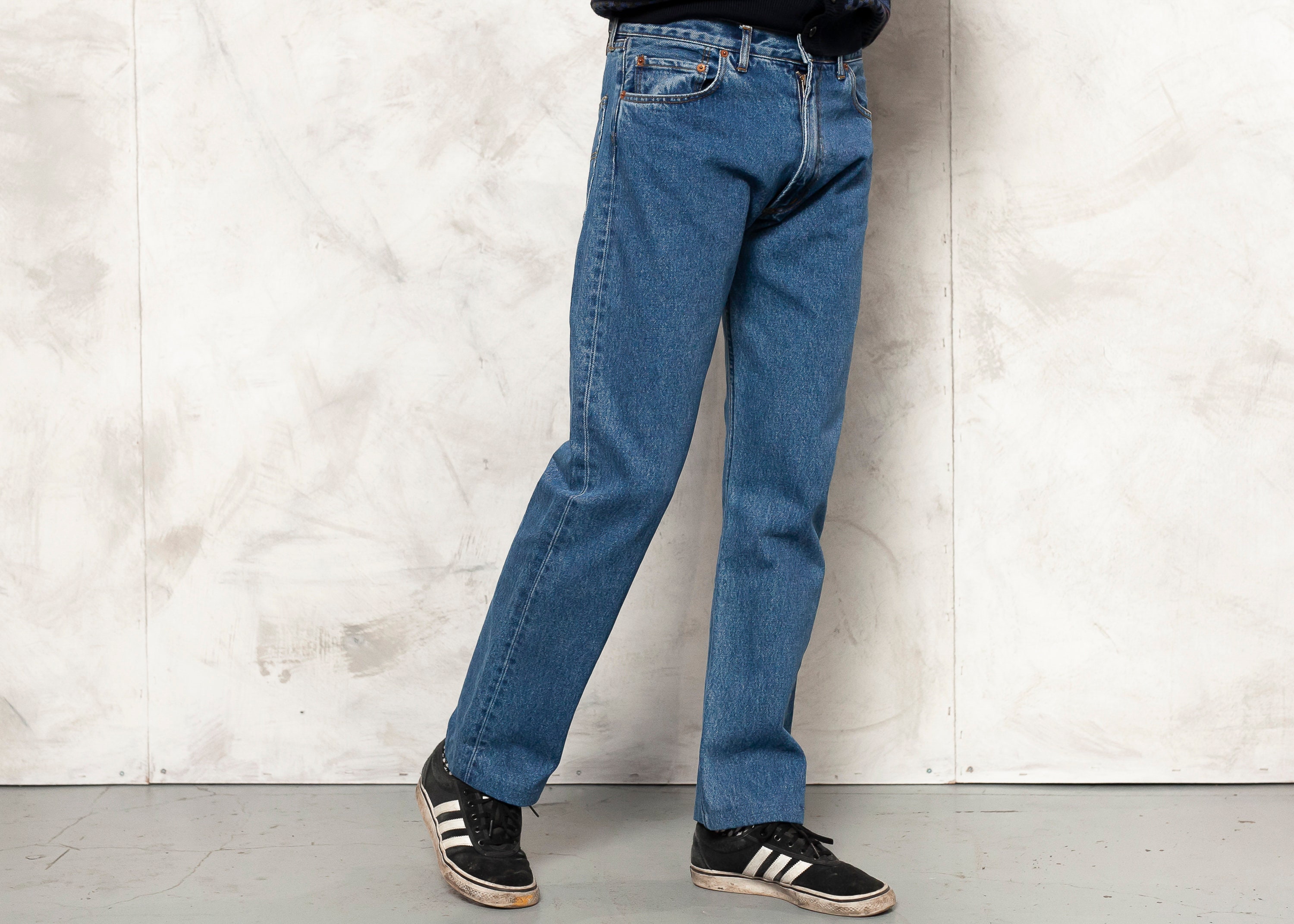 Levis 534 Jeans vintage made in USA denim pants red tab faded medium wash zipper fly men's