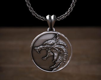 Collier médaillon loup, pendentif Monster Hunter fait main en argent sterling 925, bijoux amulette d'inspiration fantastique, cadeau unique pour les fans de RPG