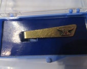 vintage anvil company tie clip clasp engraved with an anvil applique and AD