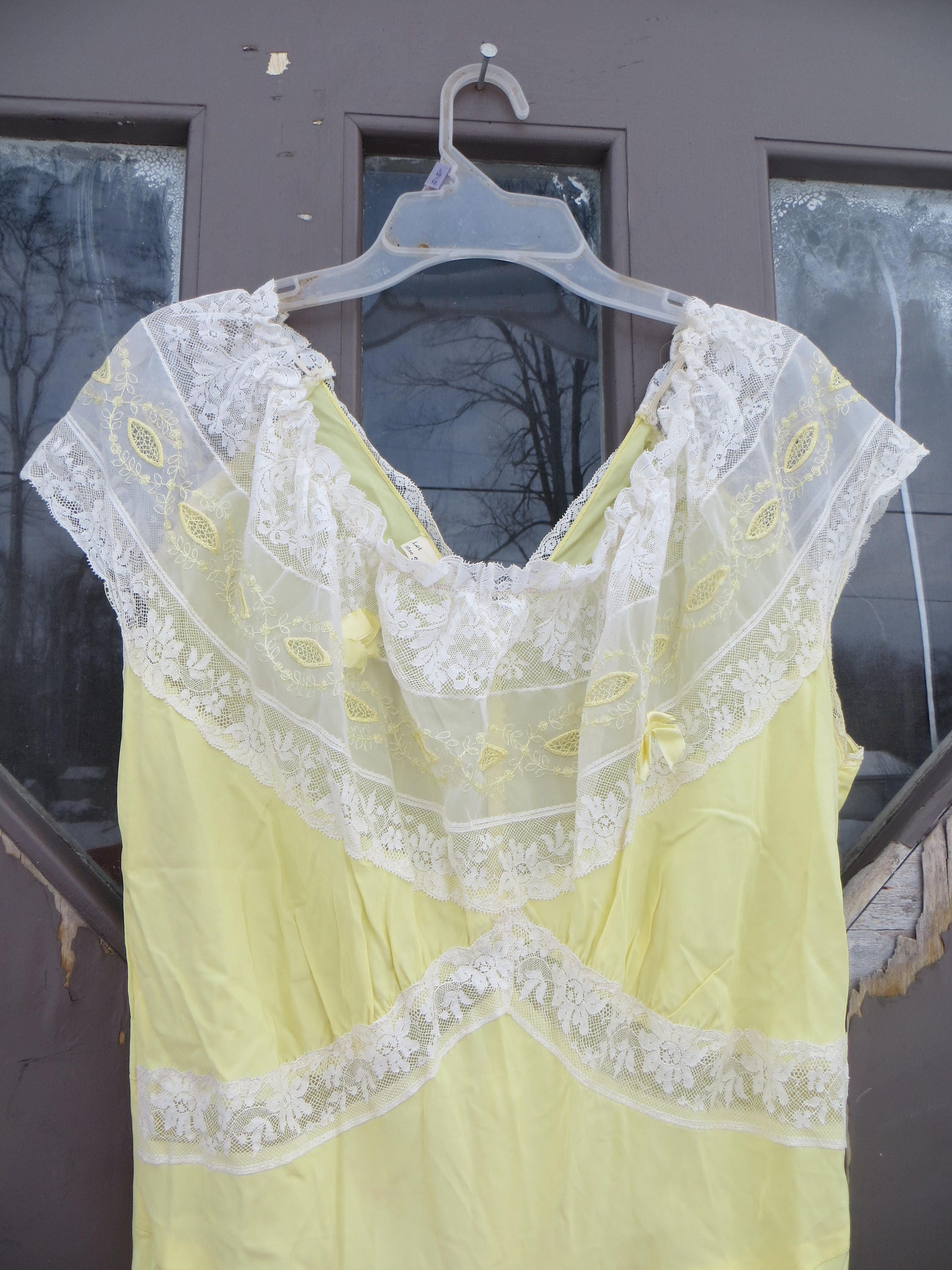 SEXY 1940S Burlesque Yellow Rayon and Lace Long Nightgown Sz - Etsy