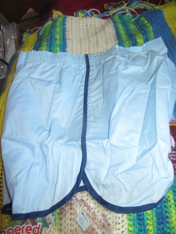 1970 NEW  2 PR. MENS Tapered shorts  med - image 3