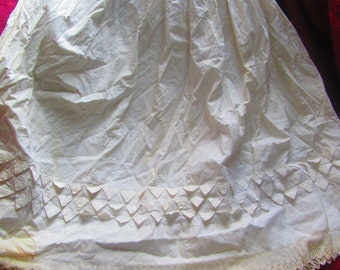 AaNTIQUE 1800S vicorian era womens handmade  white cotton and lace petticoat underskirt small