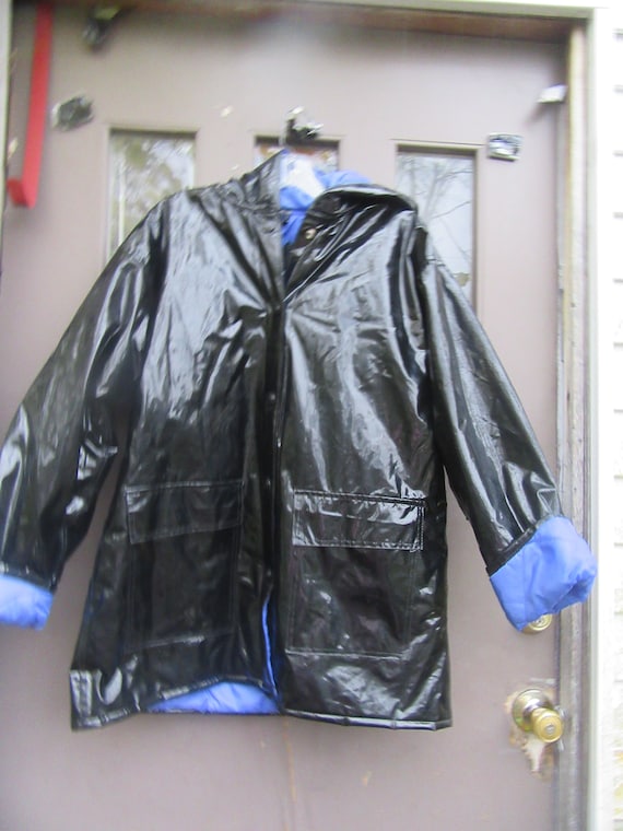 Vintage Shiny BLACK Wippette Raincoat | Insulate