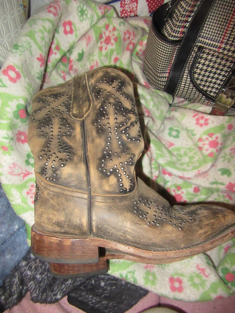 vintage 80s Lagrange Square Toe Distressed Cowboy LEATHER Boots STUDDED DESIGNS sz 10 mens
