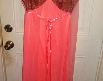 vintage 1960 sheer 2 tone chiffon and  lace  double  nylon  VANITY FAIR Nightgown  sz 42