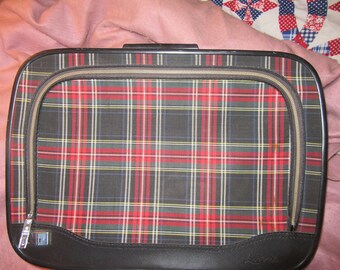 vtg 50s era red black plaid suitcase by LEEDS  22 x 15.5 x 5