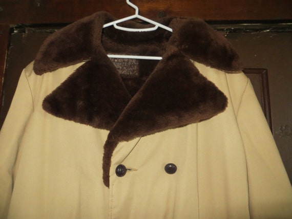 Vintage 1970s  Khaki brown men's Faux Fur Lined r… - image 2