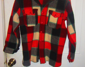 1950-60s  rare plaid Woolrich Wool  Plaid Vintage  Button Up Hunters Jacket SMALL