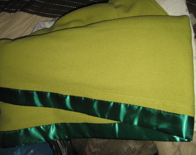 Vintage Large Soft Green Wool Blanket 94 X 88 in Queen Size Etsy