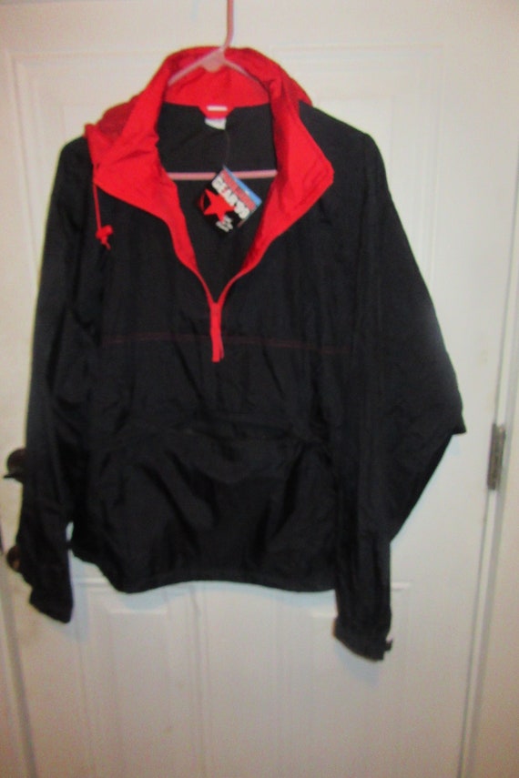 VTG MARLBORO GEAR hooded nylon windbreaker jacket 