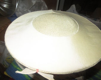 ANTIQUE BONWIT TELLER khaki color saucer hat