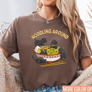 Funny Noodle Cats Shirt, Comfort Colors Cat T-shirt, Ramen Cat shirt, Cat Lover Shirt, Kawaii shirt, Cat Lover Gift, Foodie Lover tee