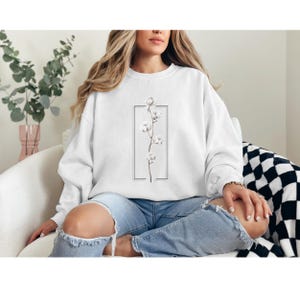 Cotton Blossom Sweatshirt, Floral Crewneck, Women Pullover, Floral Top, Floral Print Sweater, Cozy Floral, Everyday Wear, Women&#39;s Sweatshirt