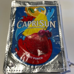 Recycled Upcycled Kool Aid Jammers Capri Sun Geldbörse | Recycelt | Geldbörse mit Reißverschluss | Geldbörse