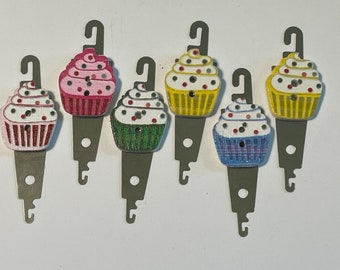 Cupcake Decorative Needle Threaders | NEEDLE MINDER | Cross Stitching | Cross Stitch | Embroidery | Hand Embroidery | Needlepoint | Sewing |