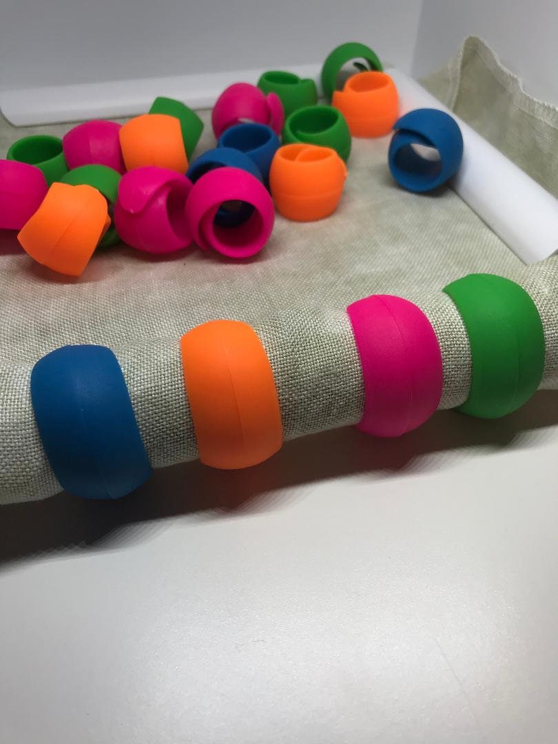 Set of 4 Qsnap Huggers Thread Huggers Cross Stitching Etsy