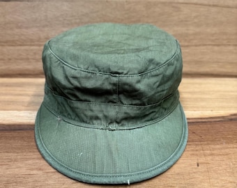 Vintage M-1950 U.S. Army Korean war military field cotton OD with visor cap size 7 1/4.