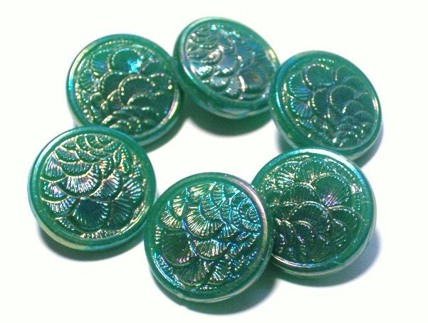 6 Fabulous Vintage Green Glass Buttons 19mm Collectible Buttons Light Aurora Borealis Luster