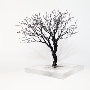 black minimal art wire tree statue, creepy spooky miniature home decoration, black Halloween decor, minimalistic wire tree of life