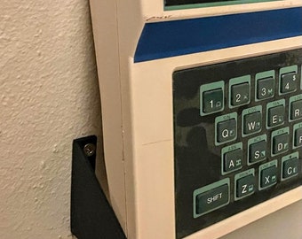 Support mural pour LAMBDA 8300, Basic 2000, DEF 3000, Futura 8300, votre ordinateur PC 8300 (stl)