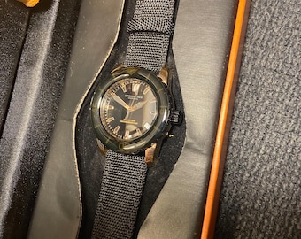 Stuhrling Lady Vector 3265 Diver Black and Rose Gold Women's Watch – 38mm Black Dial Quartz, Original Box, New Battery, Vintage Style Gift