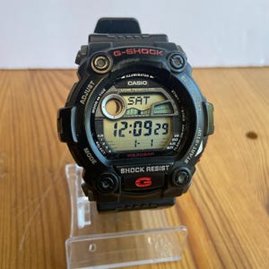 Casio G-Shock G7900-1 Men’s Digital Watch Chronograph Tide Moon Data Black Strap 46 mm Black and Red - New Battery