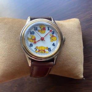 Vintage Rare Winnie the Pooh Tumble Sutton Watch – Disney Store – New Battery