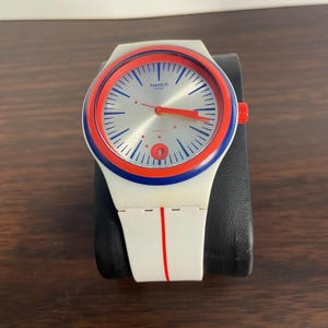 Swatch Sistem51 Arlequin SUTW402 – Schweizisk automatisk klocka, 42 mm, skeletturtavla, färgglad design, unisex, mekaniskt urverk