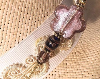 HATPIN met CLASSY MAUVE glas in een messing afwerkingssetting - 8 inch