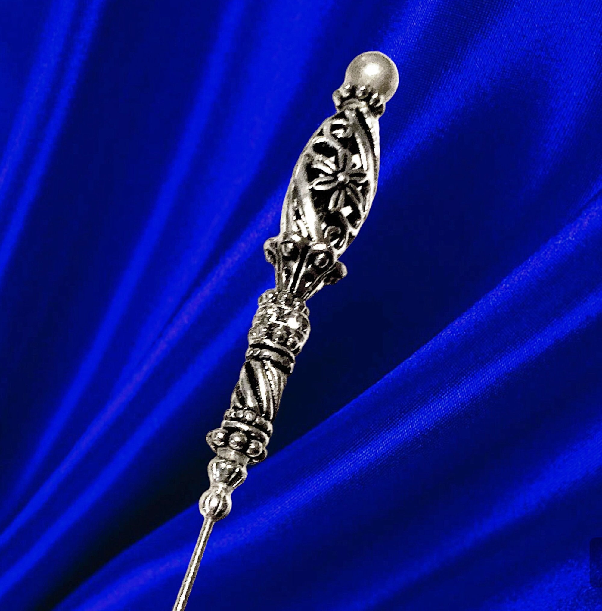 HATPIN With Rare TIBETAN PEWTER French Design - Silver  display picture 1