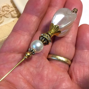 8 inch HATPIN with Vintage Baroque FAUX PEARL on Gold Finish Setting - Hat pins