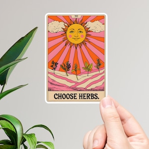 Calcomanía "Elige Hierbas" Rosa - Vinilo para amantes de las plantas, estética boticaria, decoración de jardinería, regalo herbal de bruja, inspirado en las cartas del Tarot