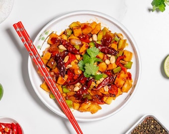 Kung Pao kycklinglåda – Wokad kyckling med jordnötter och kinesisk sötsur sås | Färdigt kit