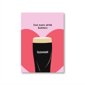 Mães legais bebem Guinness (cartão engraçado para o dia das mães)