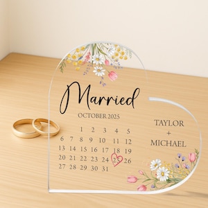 Personalized Wedding Gift, Custom Married Date Calendar Acrylic Plaque, Wedding Keepsake Gift for Couple, Engagement or Anniversary Gift