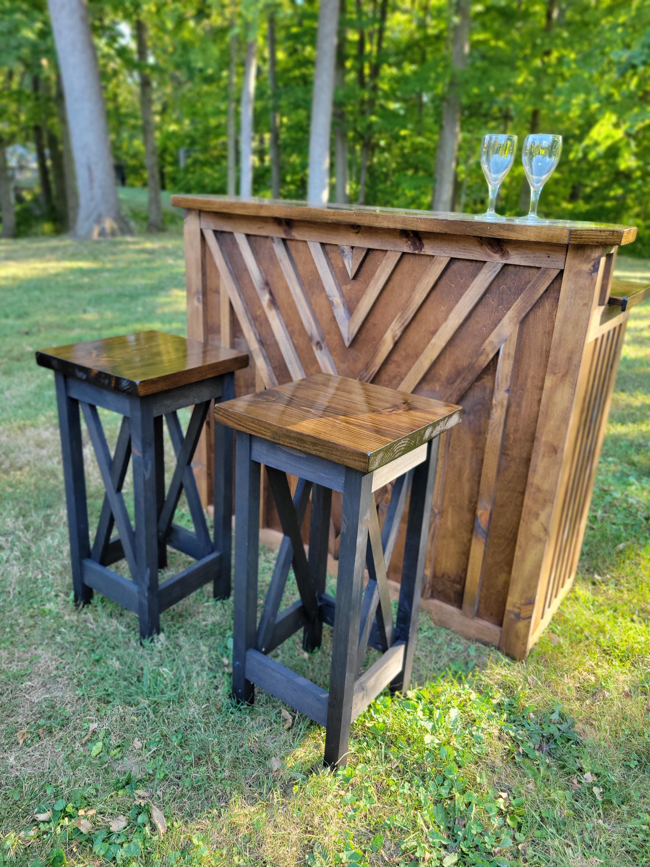 Diy Outdoor Bar Table And Stools Rustic Diy Outdoor Bar Stools