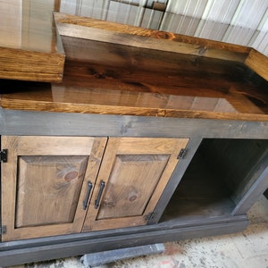 Rustic Pine Bar: Country Farmhouse Kitchen Island