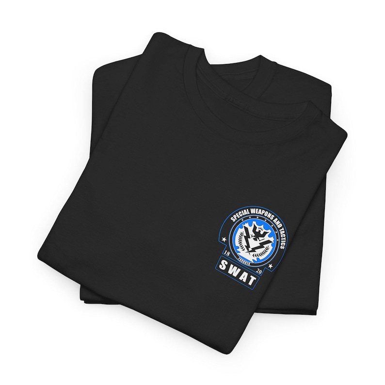 Maglietta ispirata al dipartimento di polizia di Gotham City con logo SWAT GCPD immagine 9