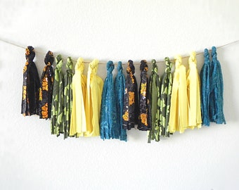 Deck out your celebration with this Floral Lace Tassel Garland. Yellow & Black colors add a modern glam vibe perfect for chic decor