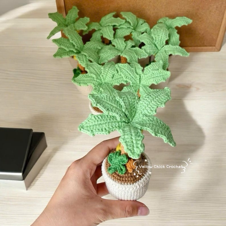 Mini Crochet Palm Tree, Handmade Desk Plant Decor, Tree lover, Mother's Day Gift, Easter Gift image 3
