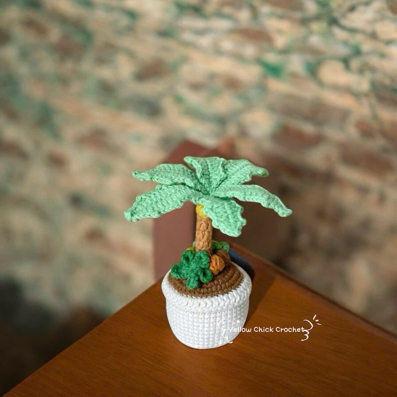 Mini Crochet Palm Tree, Handmade Desk Plant Decor, Tree lover, Mother's Day Gift, Easter Gift image 5