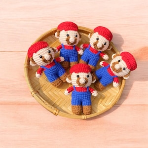 Koop 2 en krijg 1 gratis: handgemaakte Mario Crochet-sleutelhanger, schattige pluche pop cadeau voor kinderen en vrienden, verjaardagscadeau, uniek kindercadeau