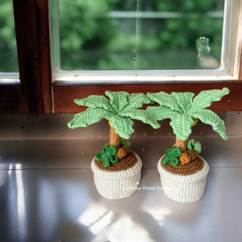 Mini Crochet Palm Tree, Handmade Desk Plant Decor, Tree lover, Mother's Day Gift, Easter Gift image 1