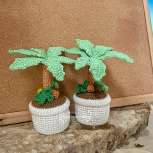 Mini Crochet Palm Tree, Handmade Desk Plant Decor, Tree lover, Mother's Day Gift, Easter Gift image 4
